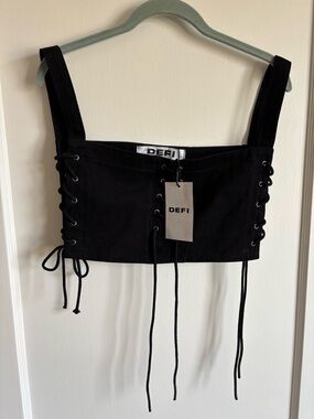DEFI Black Top X Lace-Up Cropped Tank